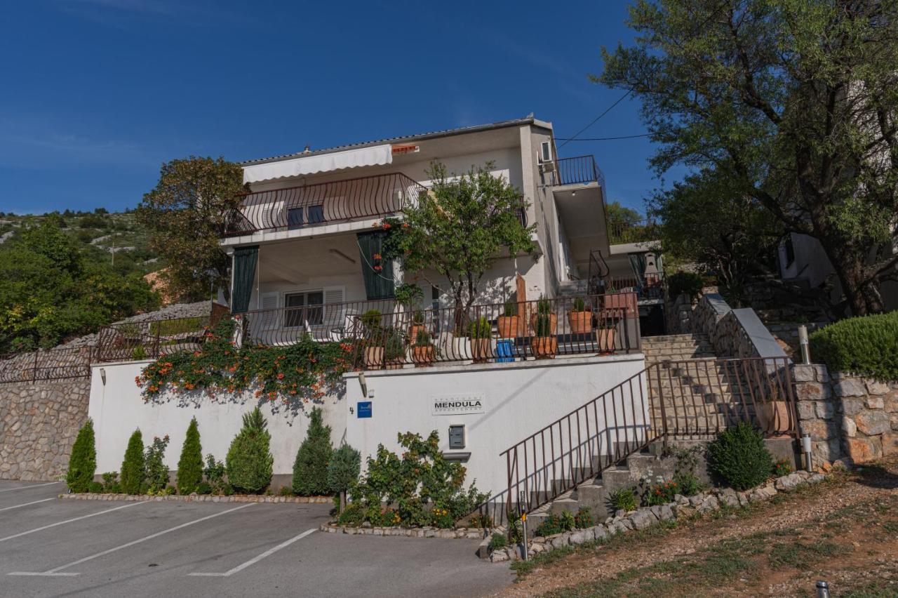Apartmens Mendula Apartment Senj  Bagian luar foto