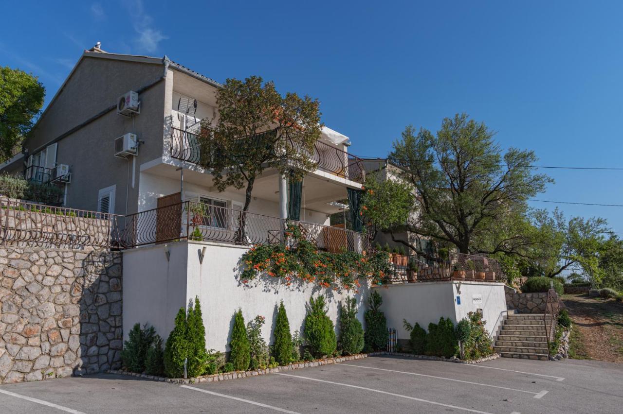 Apartmens Mendula Apartment Senj  Bagian luar foto