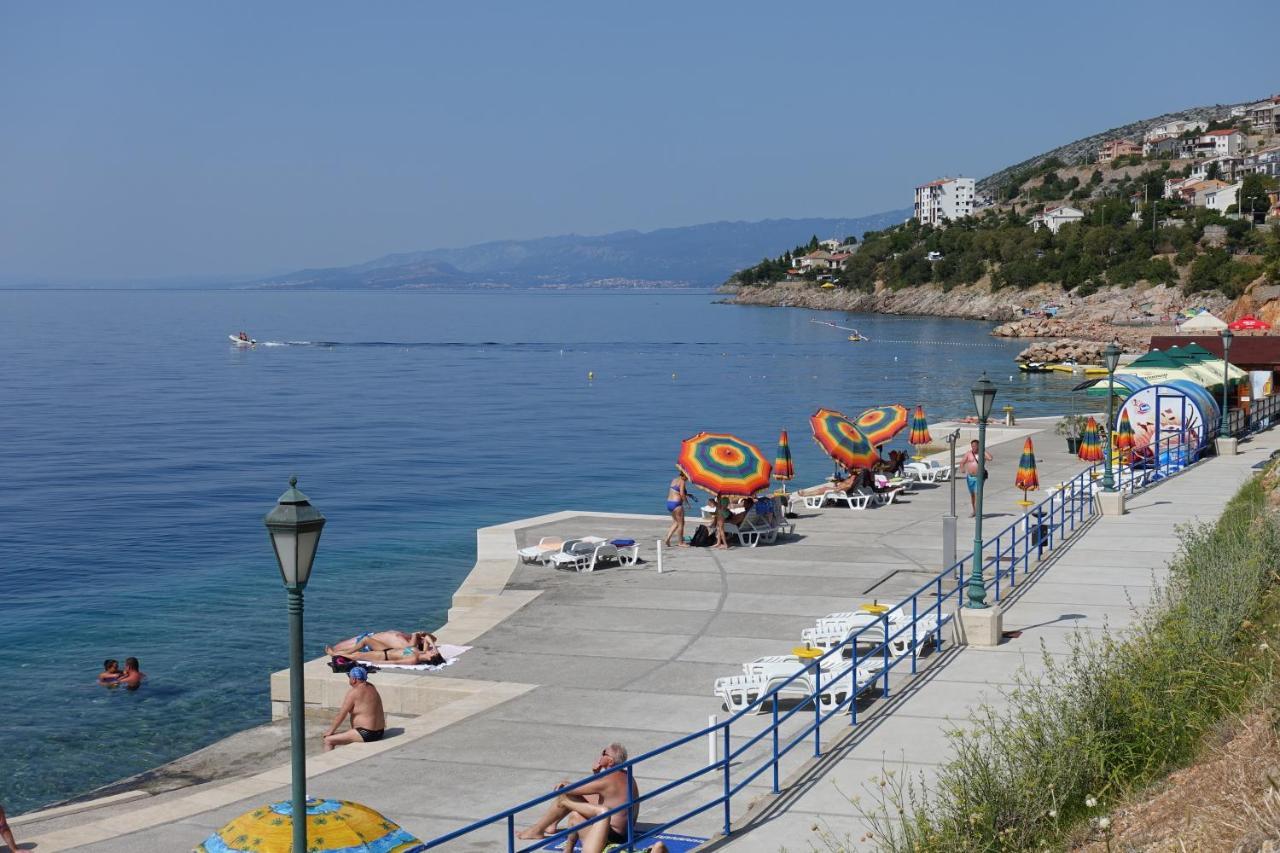 Apartmens Mendula Apartment Senj  Bagian luar foto