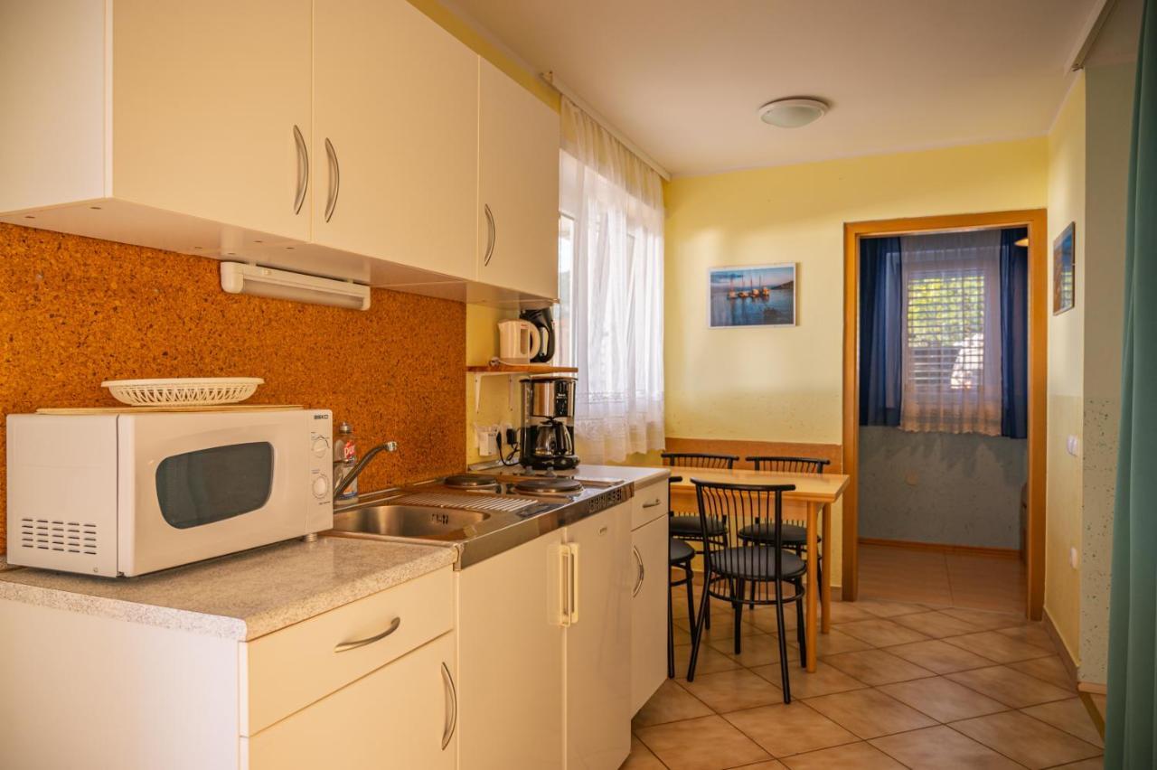 Apartmens Mendula Apartment Senj  Bagian luar foto