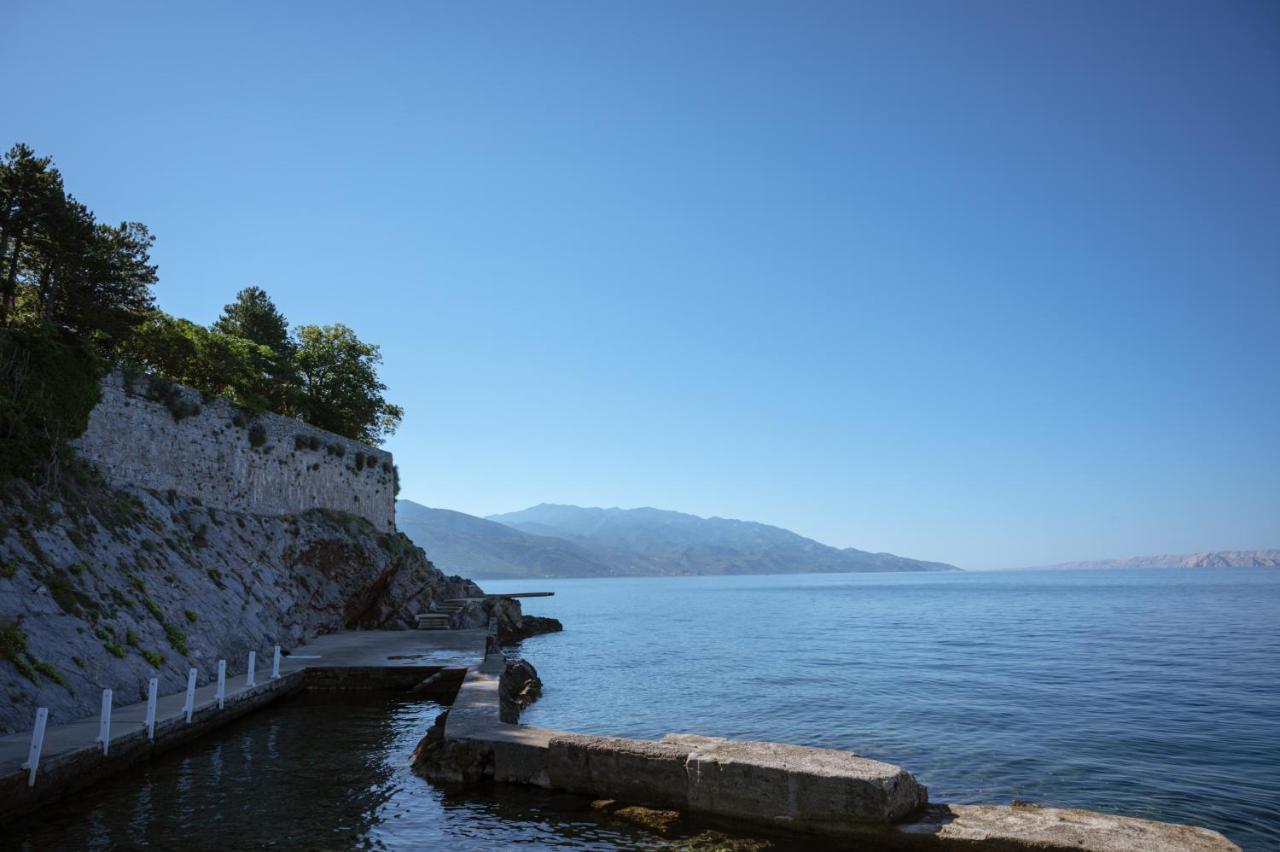 Apartmens Mendula Apartment Senj  Bagian luar foto