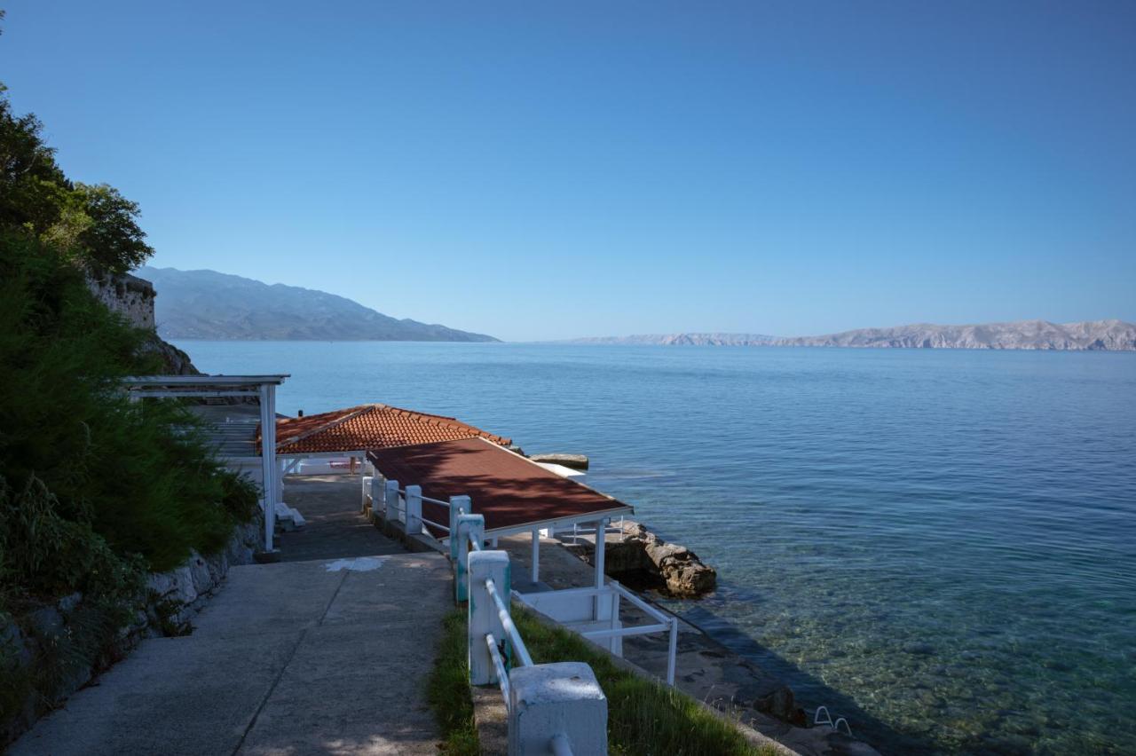 Apartmens Mendula Apartment Senj  Bagian luar foto